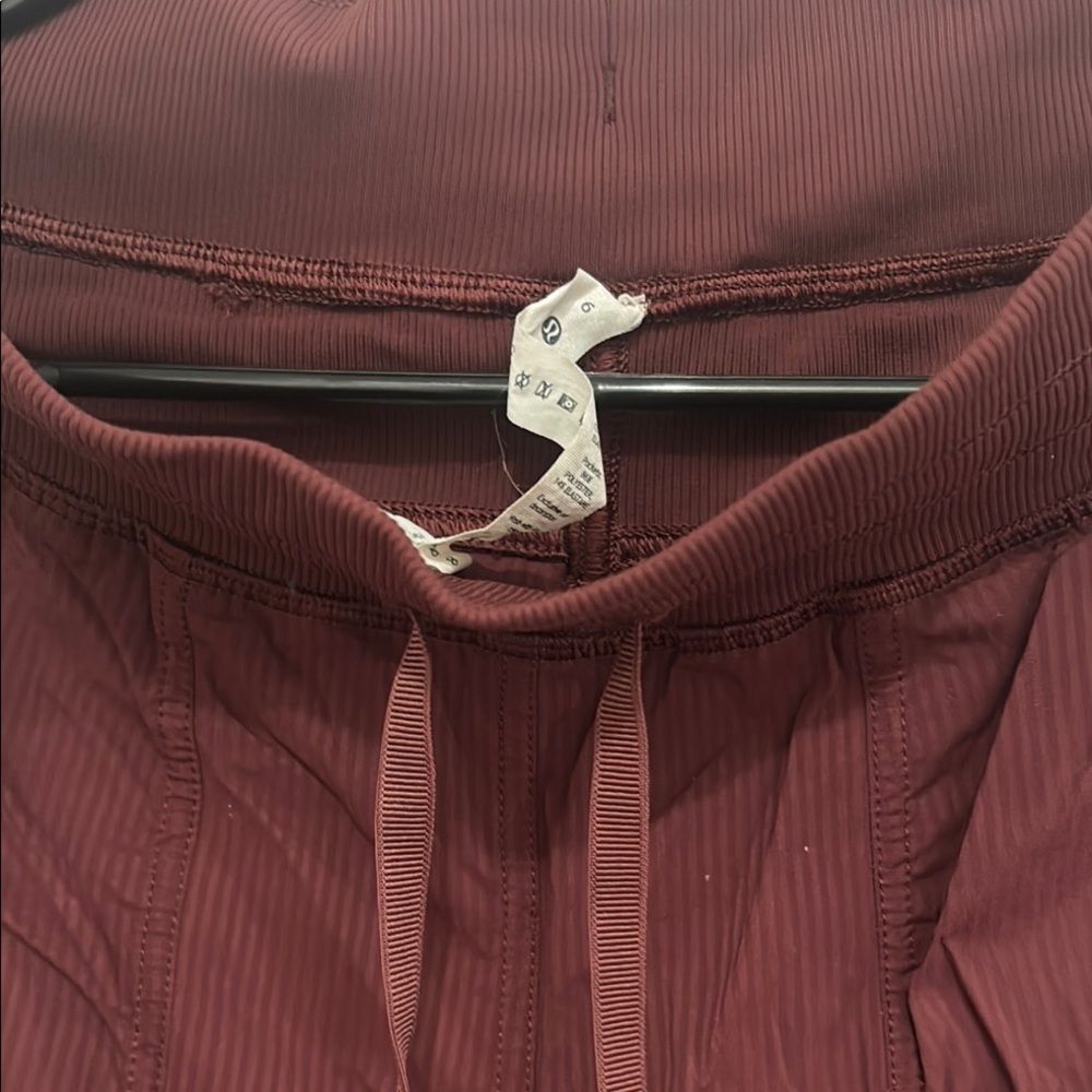 Lululemon Jogger Pants - Picture 4 of 4